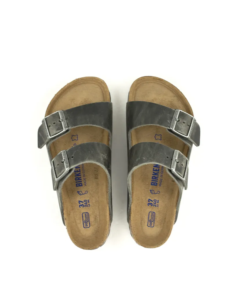 Birkenstock — Arizona Waxy Leather Soft Footbed - Iron Regular Width