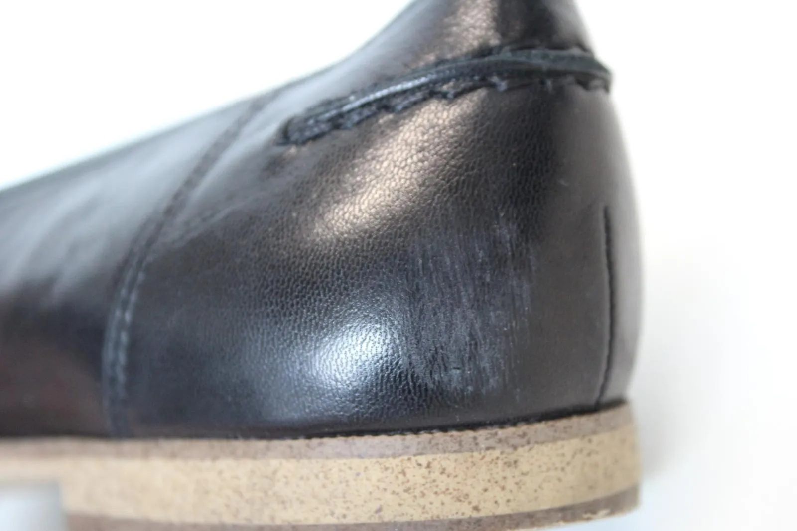 CLARKS Ladies Black Leather Tassel Trim Slip On Flat Casual Shoes EU39 UK6